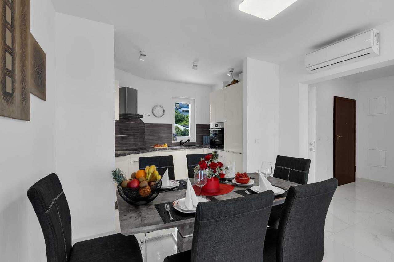 Apartment Navis, Sea View Makarska Exterior foto